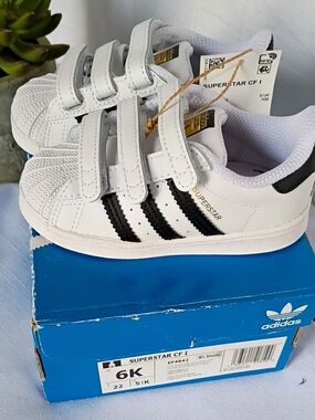 Adidas White and Black Kids Superstar Velcro Sneakers Size 6K